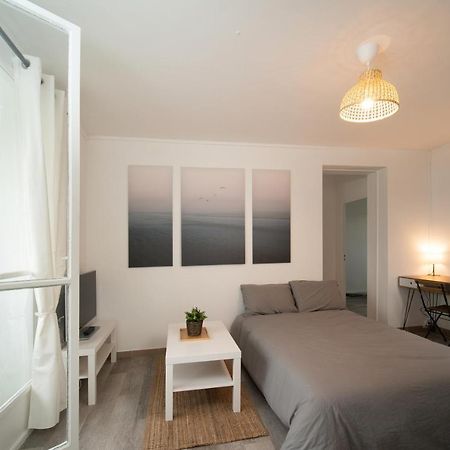Appartement Tout Equipe Parking Balcon 2 Chambres Marseille Exteriör bild