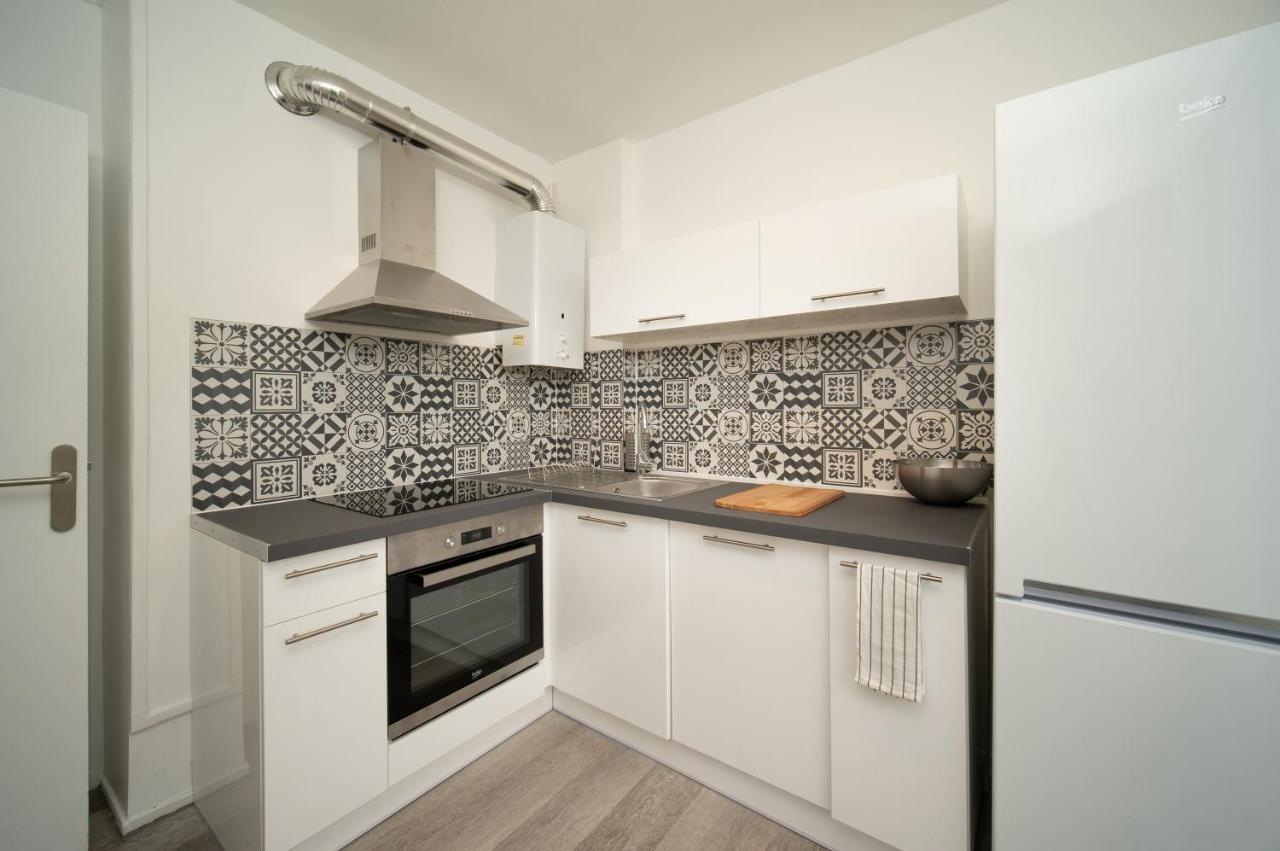 Appartement Tout Equipe Parking Balcon 2 Chambres Marseille Exteriör bild