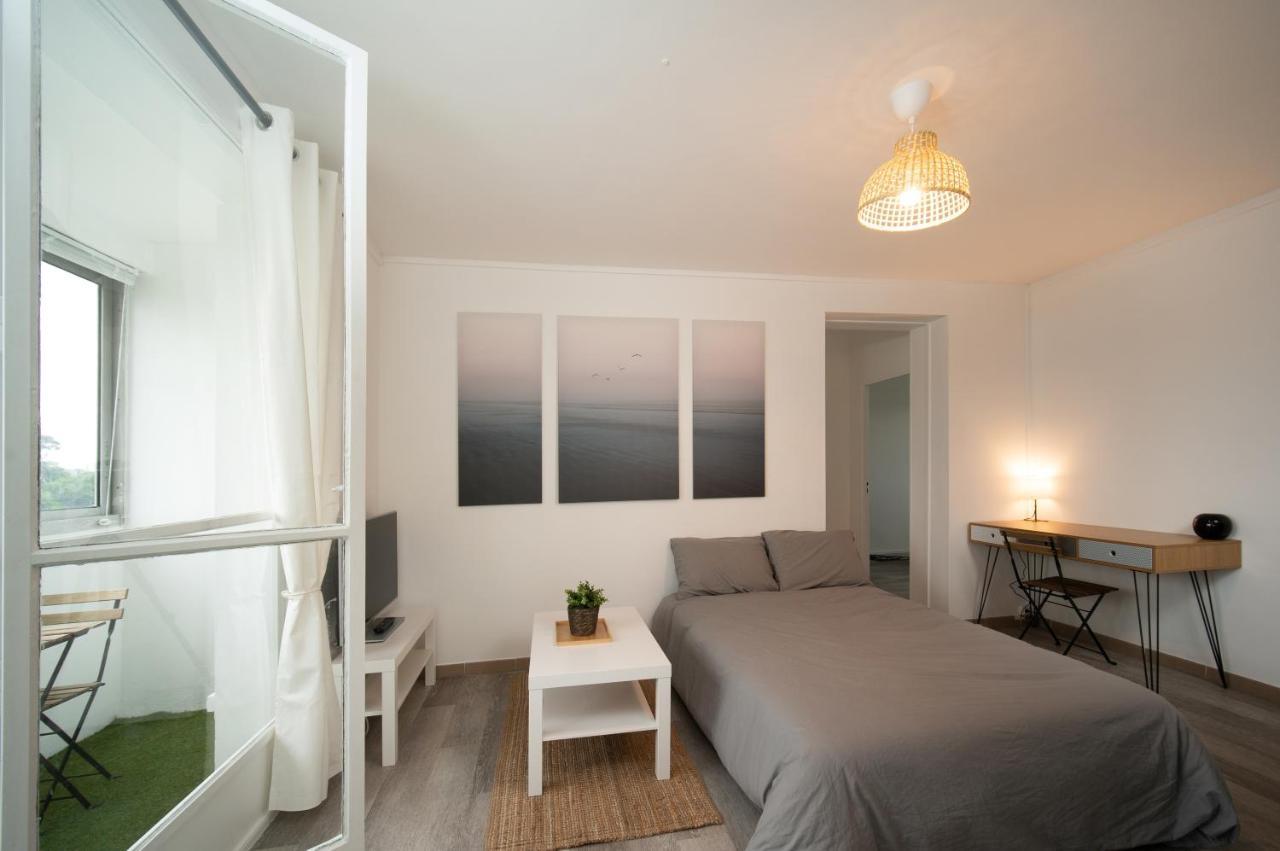 Appartement Tout Equipe Parking Balcon 2 Chambres Marseille Exteriör bild